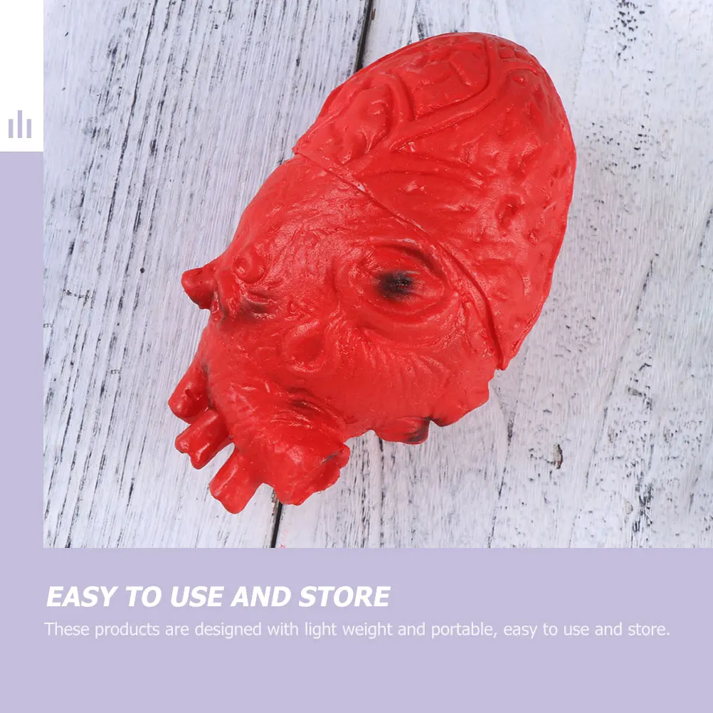 

3pcs Simulated Halloween Props Lightweight Portable Decor Supplies Halloween Heart Props Scary ToysHaunted House Decorations