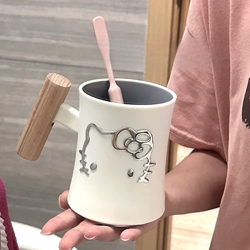 

New Kawaii Sanrio Hello Kitty Wash Cup Advanced Wood Handle Mouthwash Cup Simple Bathroom High Appearance Level Toothbrush Cup