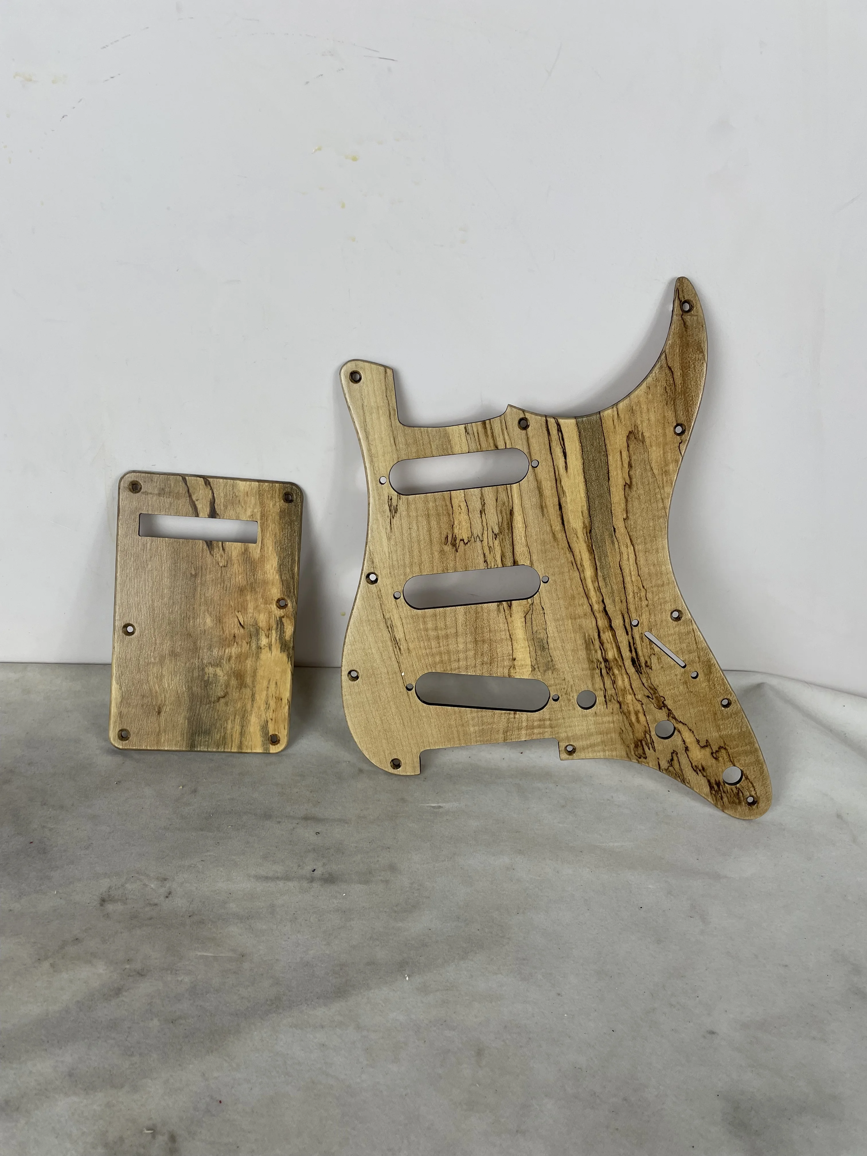 Flamed Maple Wood Guitar Pickguard, SSS Finished, Natrual Wooden Color, Pick Guard, Back Plate and Screws, A Set