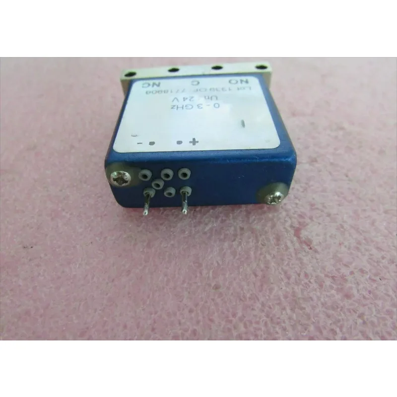 R570315000 3GHz 300W 24V RF Microwave Coaxial Single Double Throw Switch