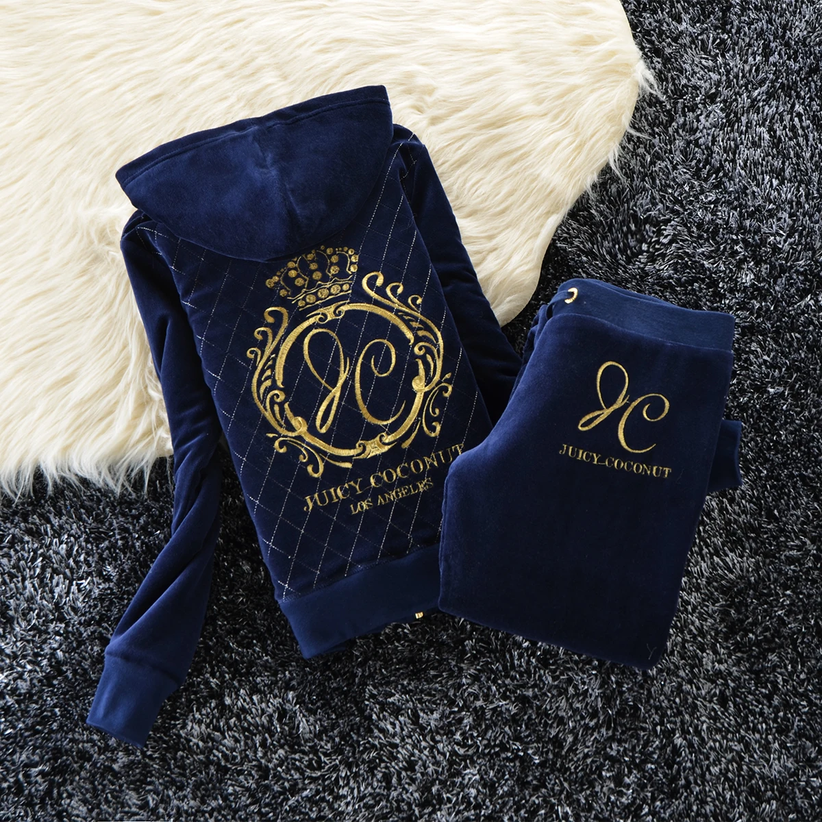 Juicy Cometure Autumn and Winter Thickened and Velvet Women Suit, Warm Winter Women 2pc Hooded Sweatshirt + Thickened Trousers