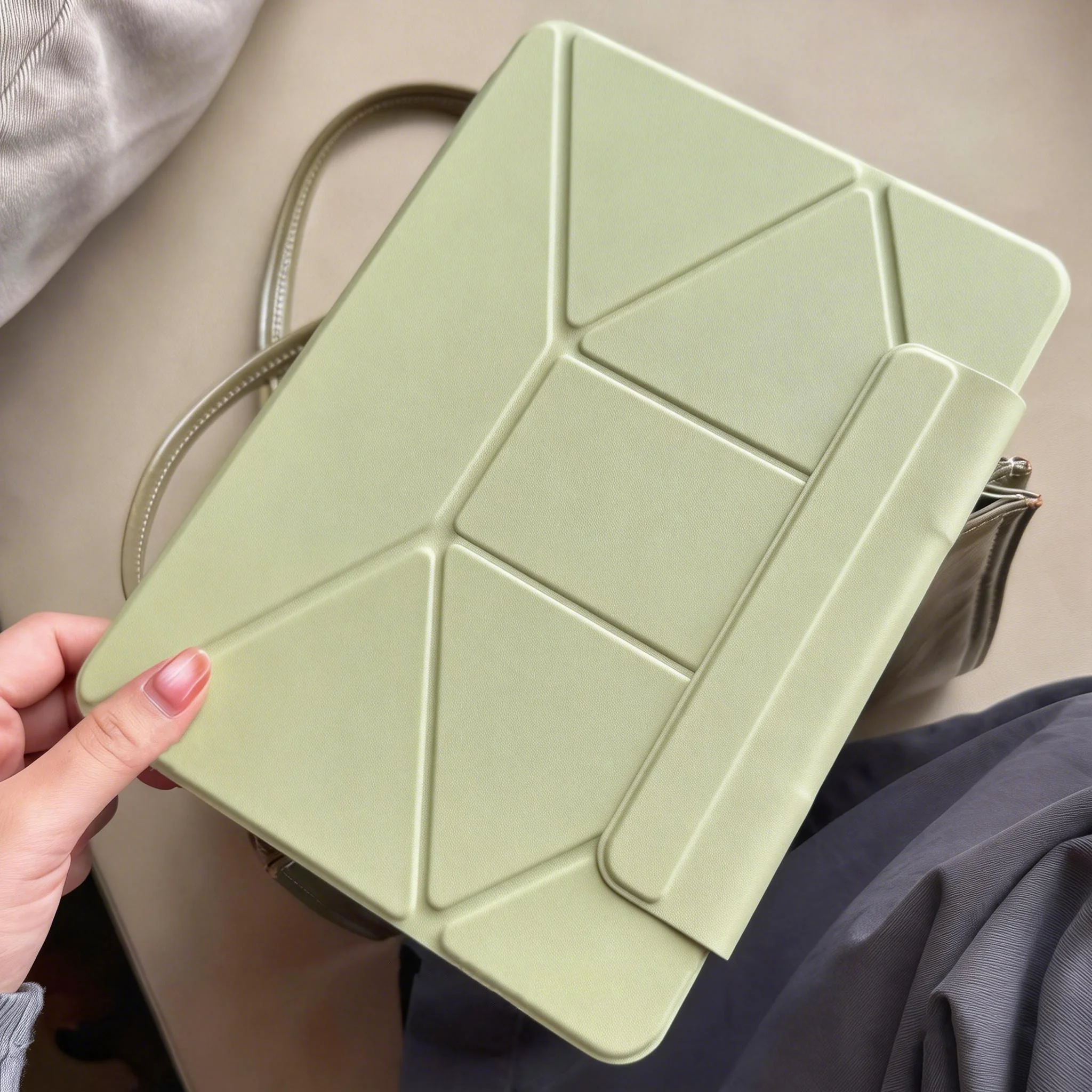 

Чехол Dynamic Folio для iPad Pro 13 11, чехол 2025 M5 M4, чехол для iPad Air 13 11, чехол 11-го поколения, мини A17 6 Pro 12,9