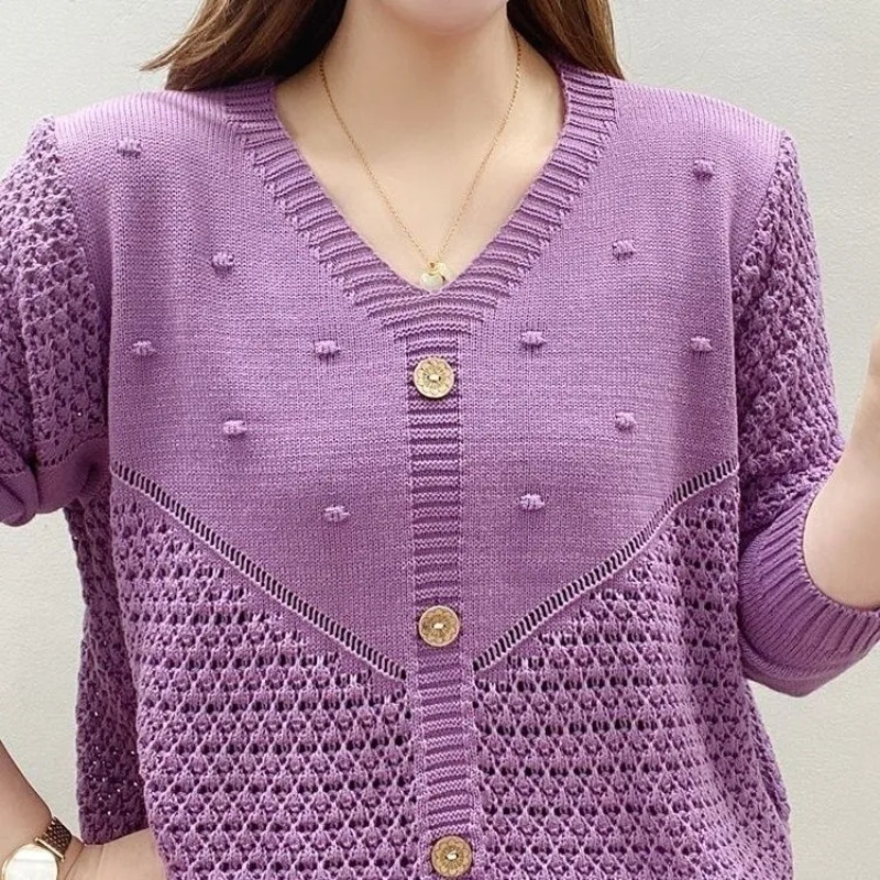 Pullover da donna primaverile e autunnale con scollo a v tinta unita con bottoni larghi maglione con fondo cavo lavorato a maglia moda elegante top