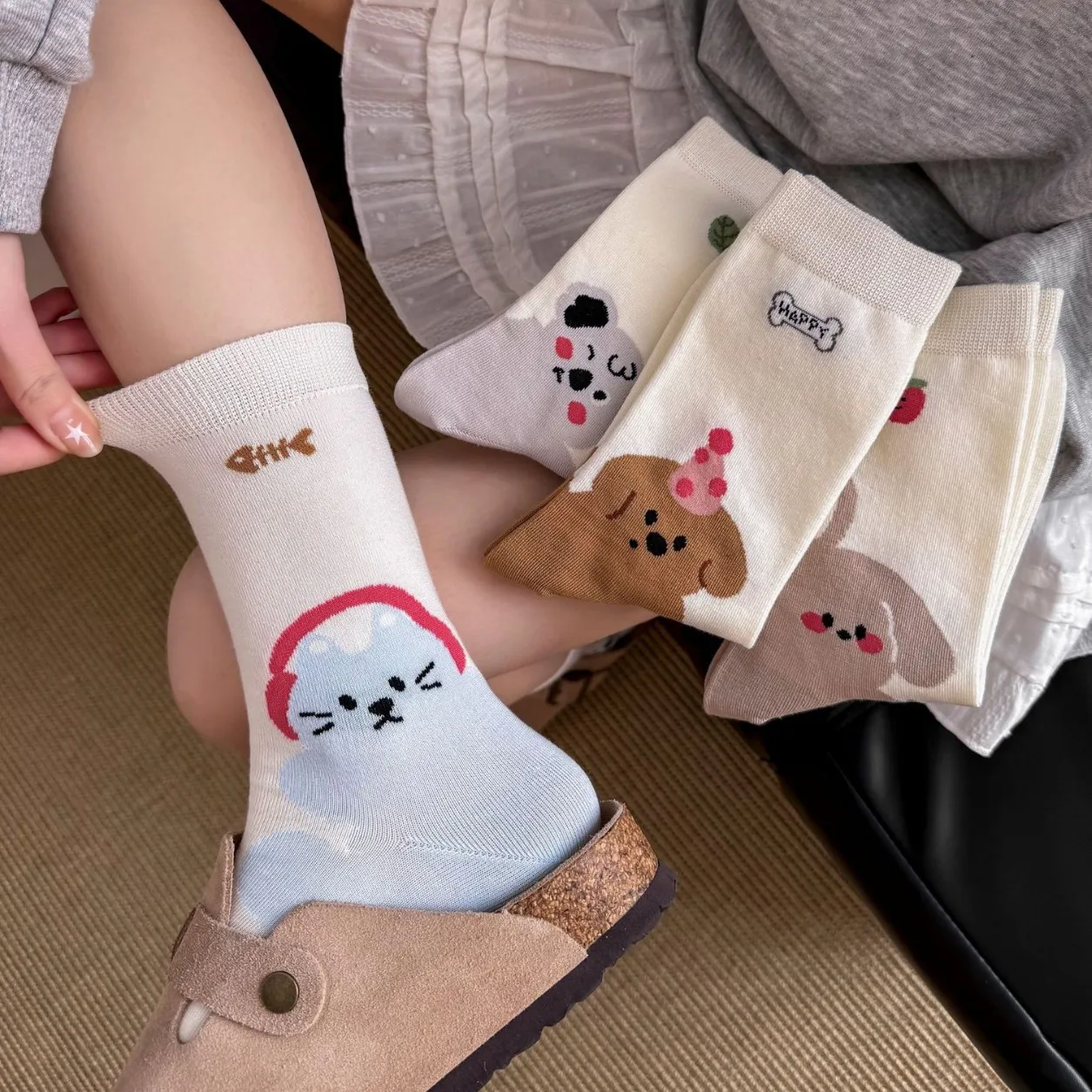 

Medium Tube Socks Cartoon Puppy Socks Female Cute Versatile Stockings Animal Illustration Medium Tube Stockings Soft Breathable