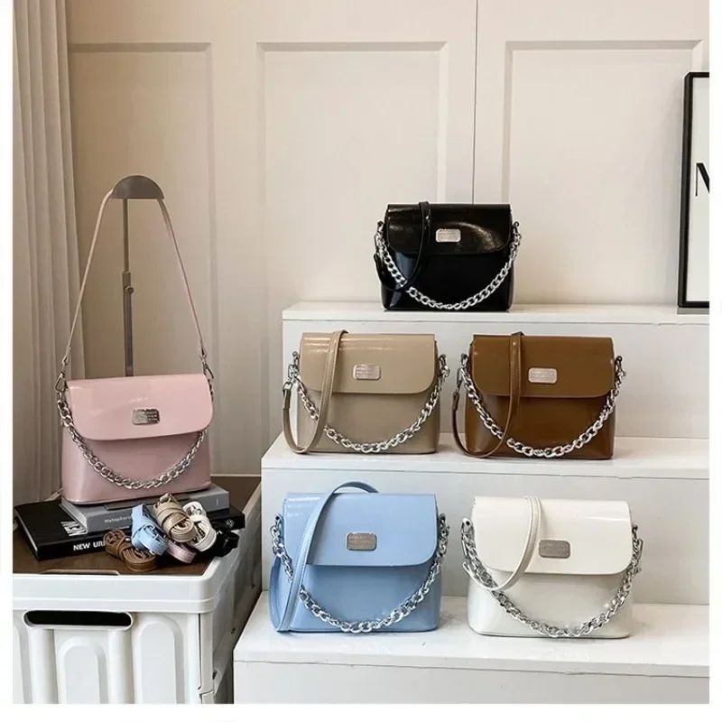 elegante-bolso-de-hombro-de-estilo-vintage-para-mujer-y-bolsos-unicos-y-de-excelente-calidad-para-llevar-panales-ideales-para-el-dia-a-dia-bolso-bandolera-de-cuero-con-un-diseno-moderno