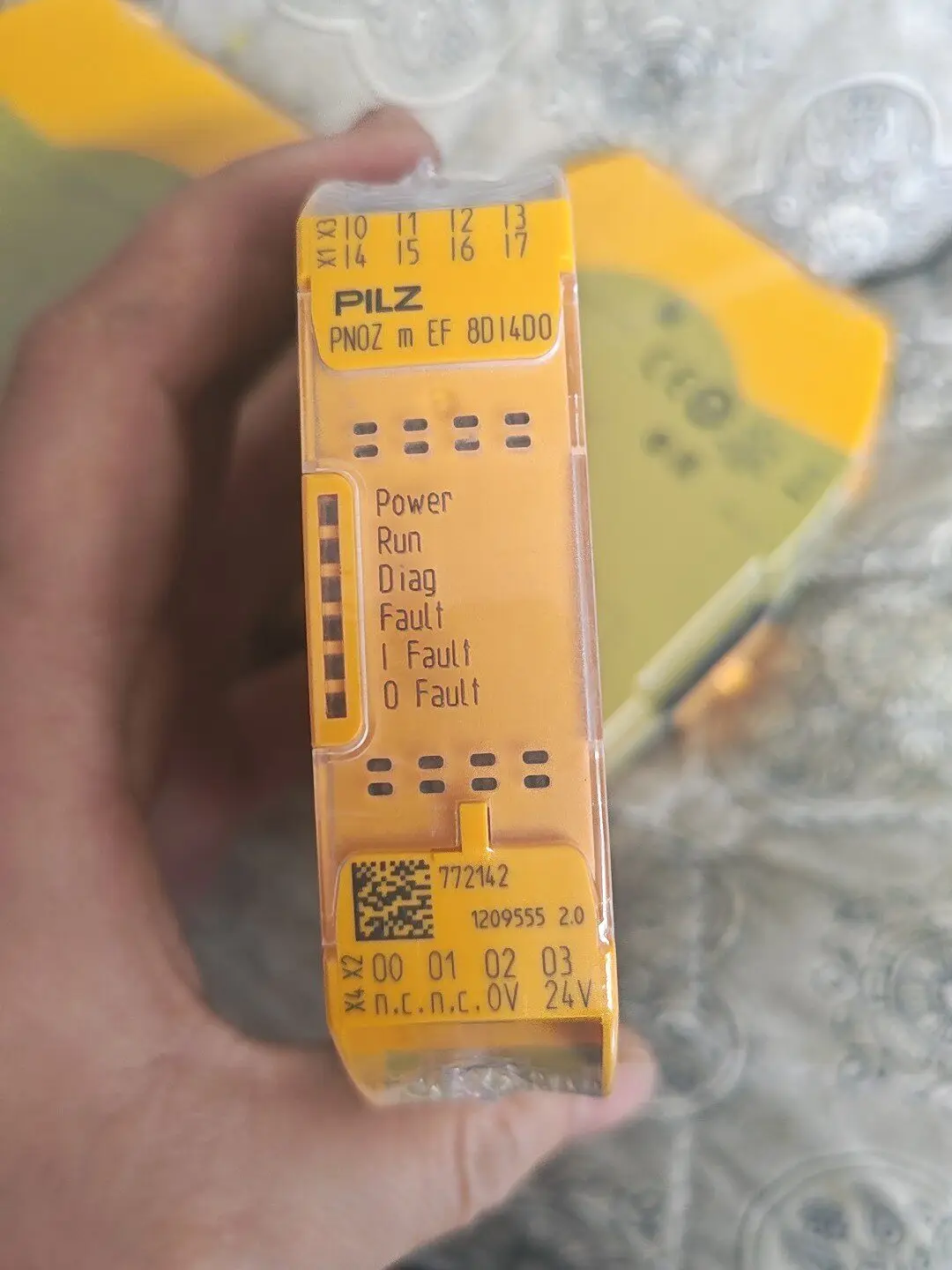 Pilz 772142 safety relay Germany original in Stock