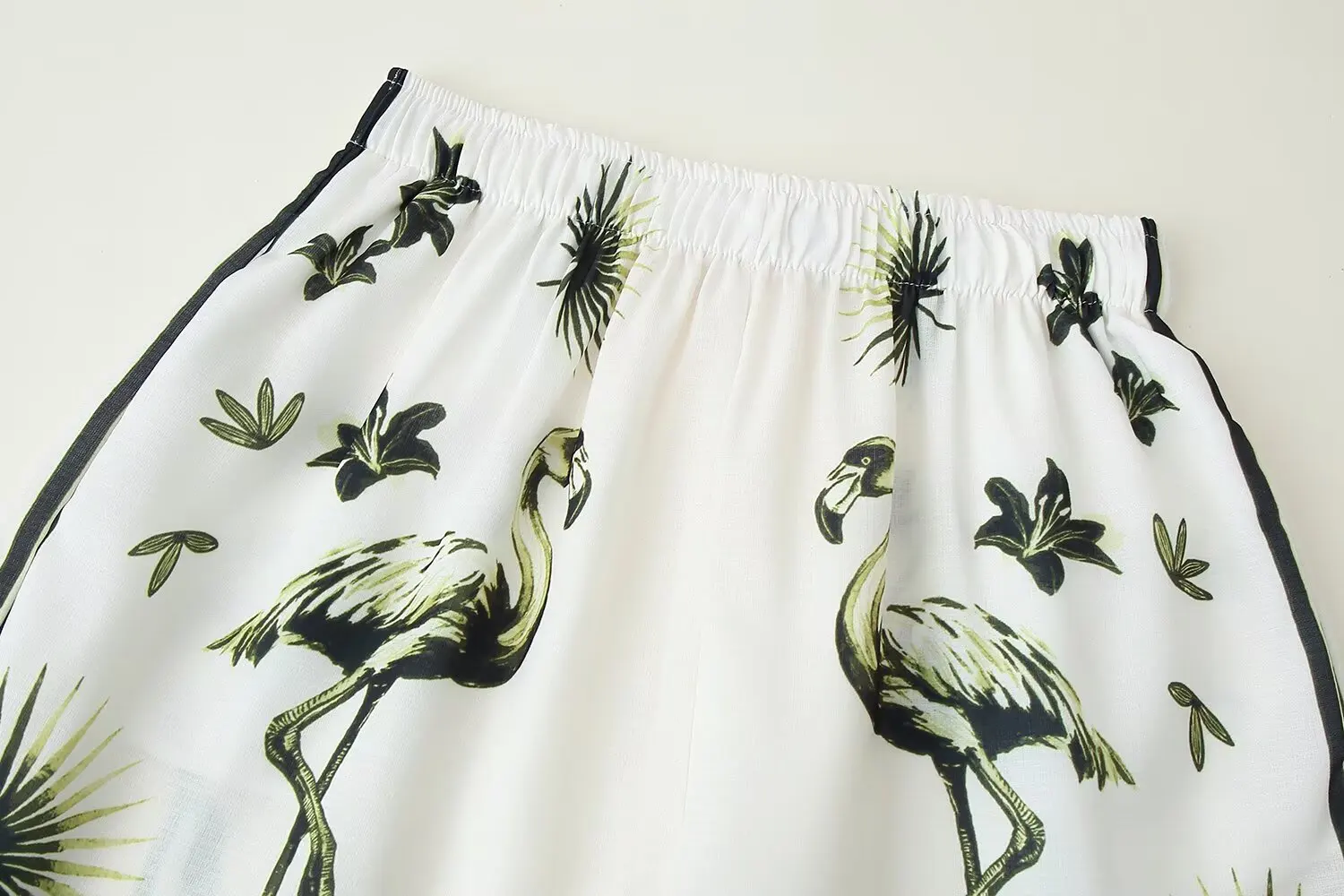 Setelan Longgar Gambar Cetak Wanita Kemeja Kancing Sebaris Lengan Panjang Kerah Lapel Celana Pendek Saku Pinggang Elastis Setelan Kasual Set Chic Baru Musim Panas