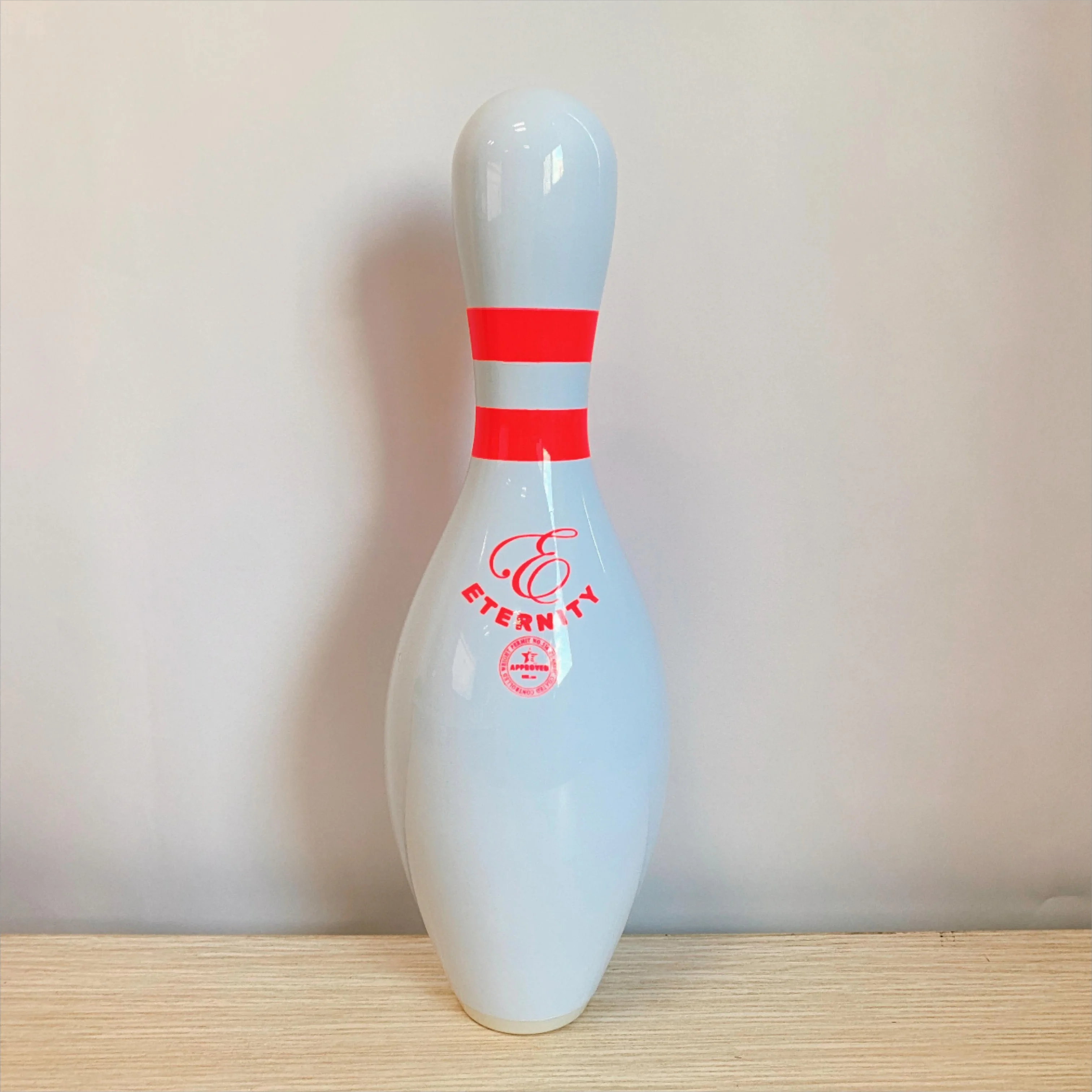 Standard gow in dark bowling pin