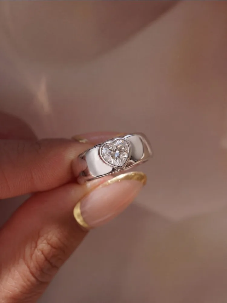 925 Sterling Silber Einfacher Breiter Polierter Herz-Zirkon-Ring für Damen, Verlobung, Hochzeit, Alltag, Party, Hochwertiger Edel-Schmuck – Detail 3