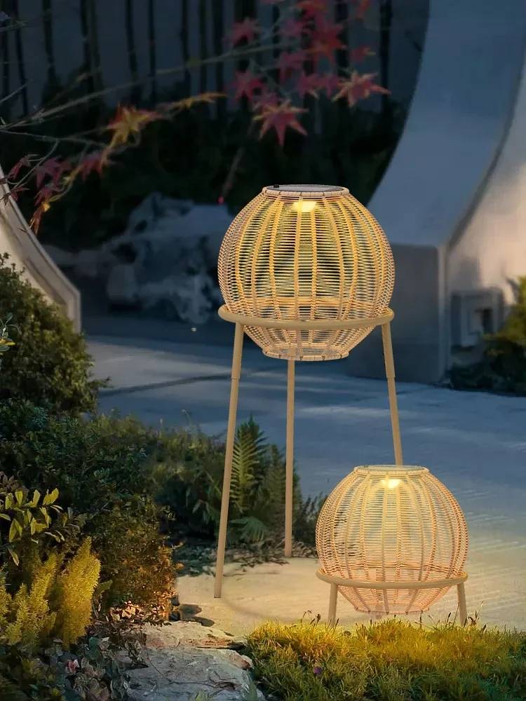 

Purple leaves, light moon garden lights, solar outdoor lights, weaving rattan atmosphere lights, villa garden landscape lights