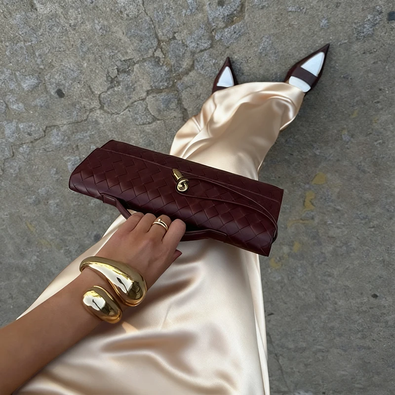 Chic Women's Satin Maxi Dress Burgundy Sleeveless Sexy Lace-Up Backless Evening Dresses Red Elegant Bridesmaid Long Evening Gown