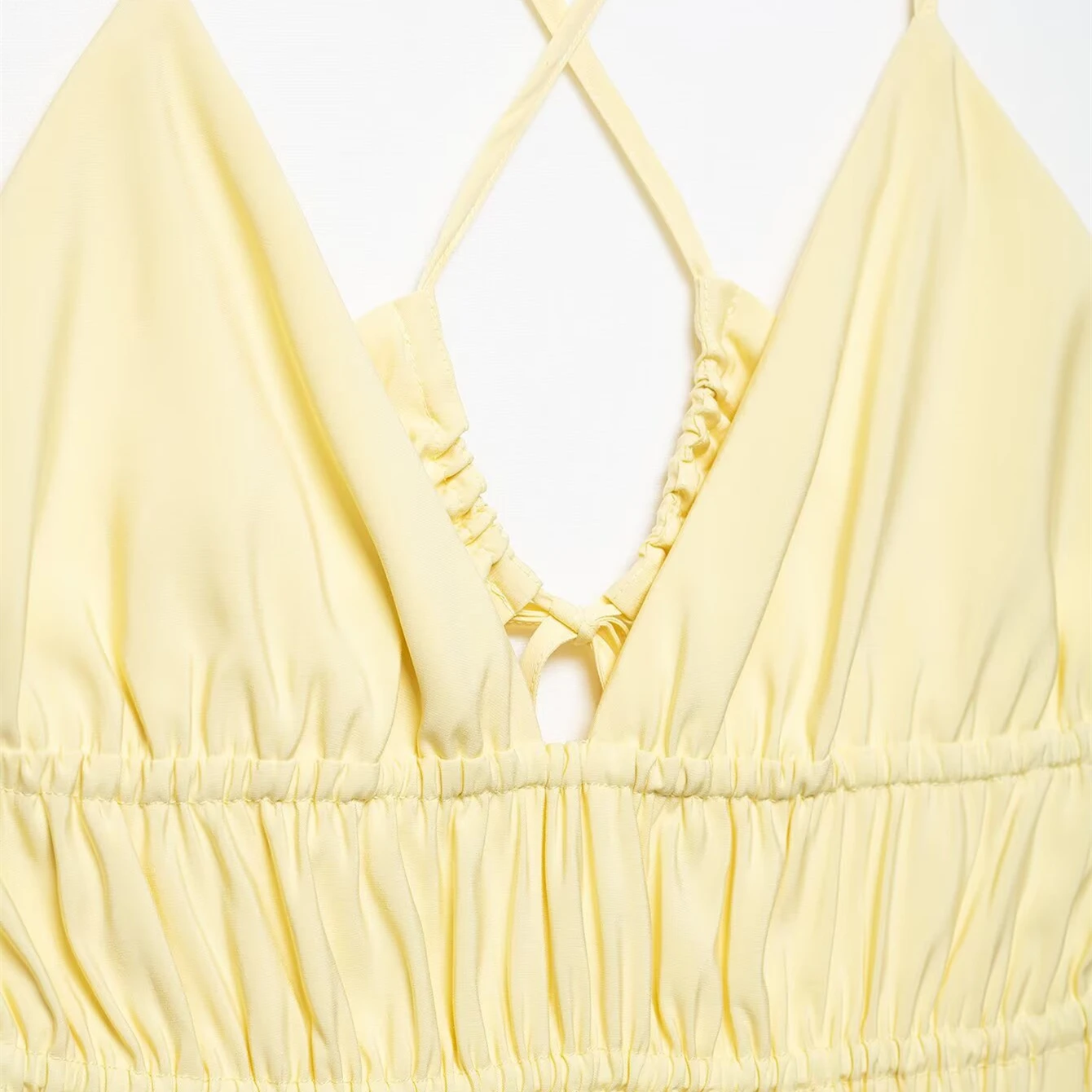 KEYANKETIAN 2025, Sommer, neuer Urlaubswind, aushöhlen, Bandage, rückenfrei, Slip-Kleid, Strandmode, sexy Damen-Satin, A-Linie, MIDI-Kleider