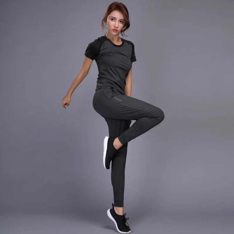 New Women\'s Sportswear For Yoga Sets Jogging Clothes Gym Workout Fitness Training Sports T-Shirts Running Pants Leggings Suit