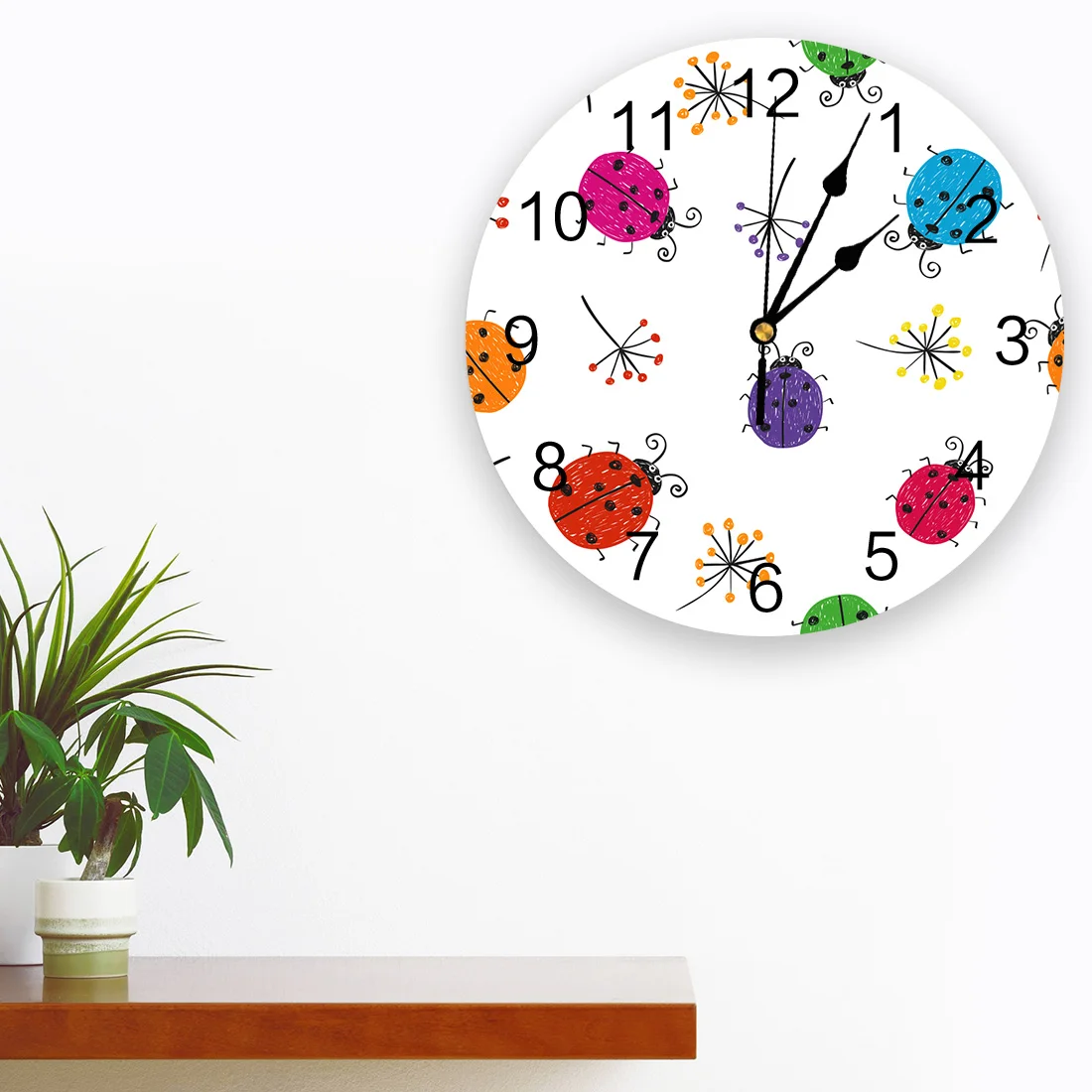 Ladybug Cartoon Wall Clocks Brief Design Silent Home Cafe Office Wall Decor Clocks for Kitchen Wall Art Large Wall Clocks 25cm