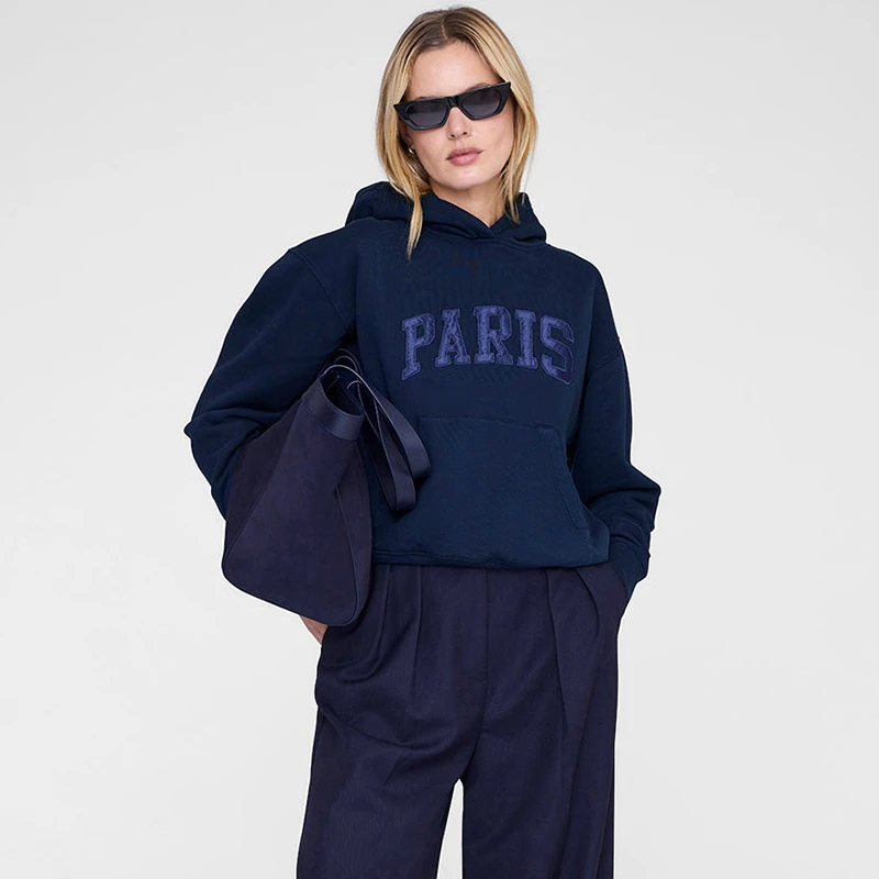 Nueva Sudadera con Capucha de Forro Polar para Mujer, Colección Otoño Invierno 2026, Estilo Clásico Norteamericano, con Parche de Fieltro Bordado con Letras en la Parte Delantera