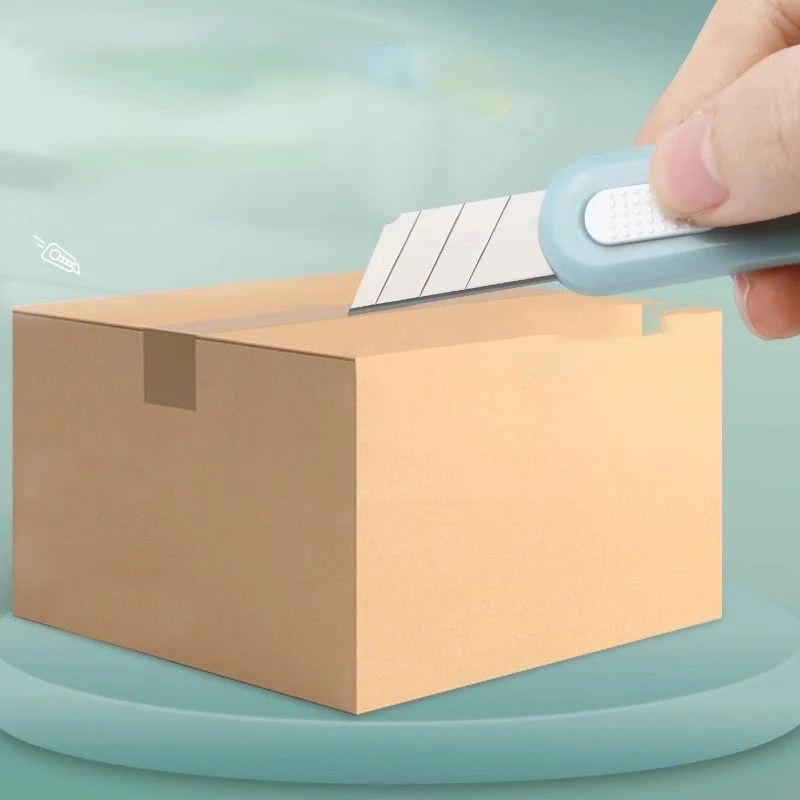 M&G Handcraft Knife, automatic spring return cutting knife, perforated design, replaceable blade, suitable for opening express