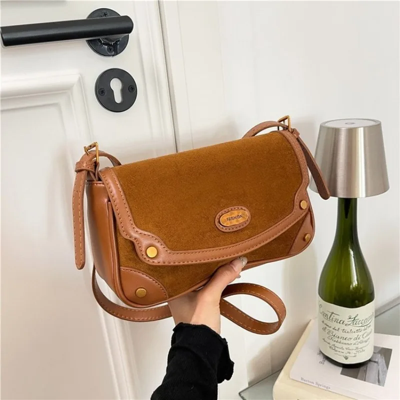 حقيبة يد كاجوال أنيقة بكتف واحد للتنقل على طراز الحرم الجامعي، عصرية رائعة ومحمولة وبسيطة ومتعددة الاستخدامات وعملية