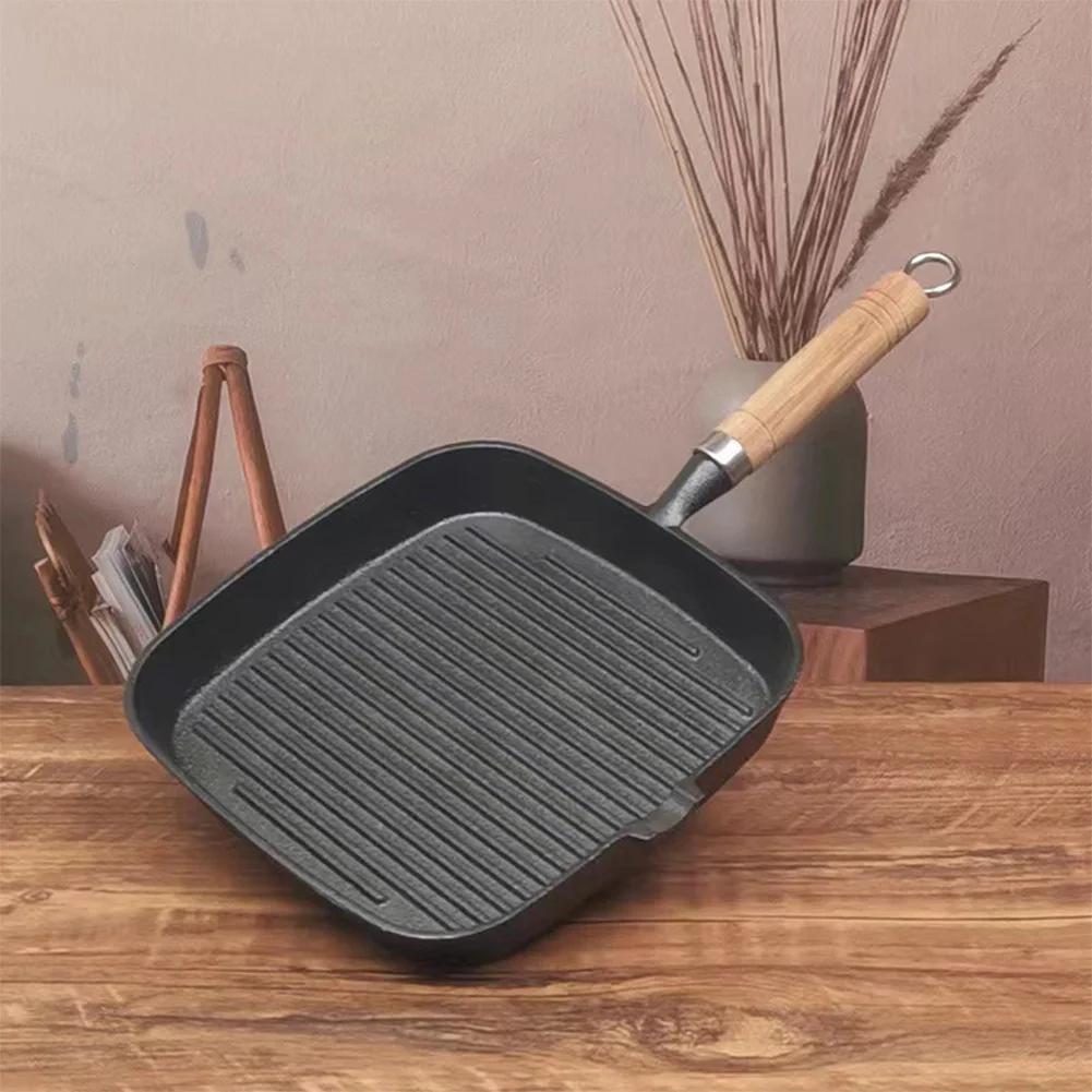 

Cast Iron Skillet Steak Pan with Wooden Handle Uncoated Non-stick Cooking Pot Steak Frying Pot Steak Skillet for Camping