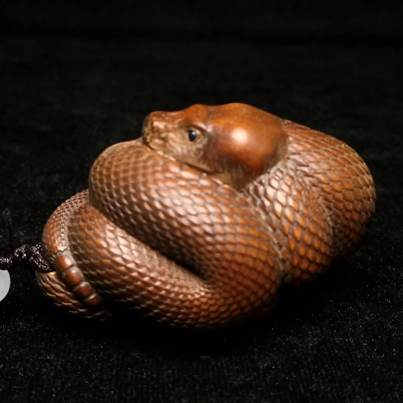 

YIZHU CULTUER ART Size 2.4 Inch Old Chinese Boxwood Hand Carved vivid snake Figure Statue Netsuke Decoration Gift collection