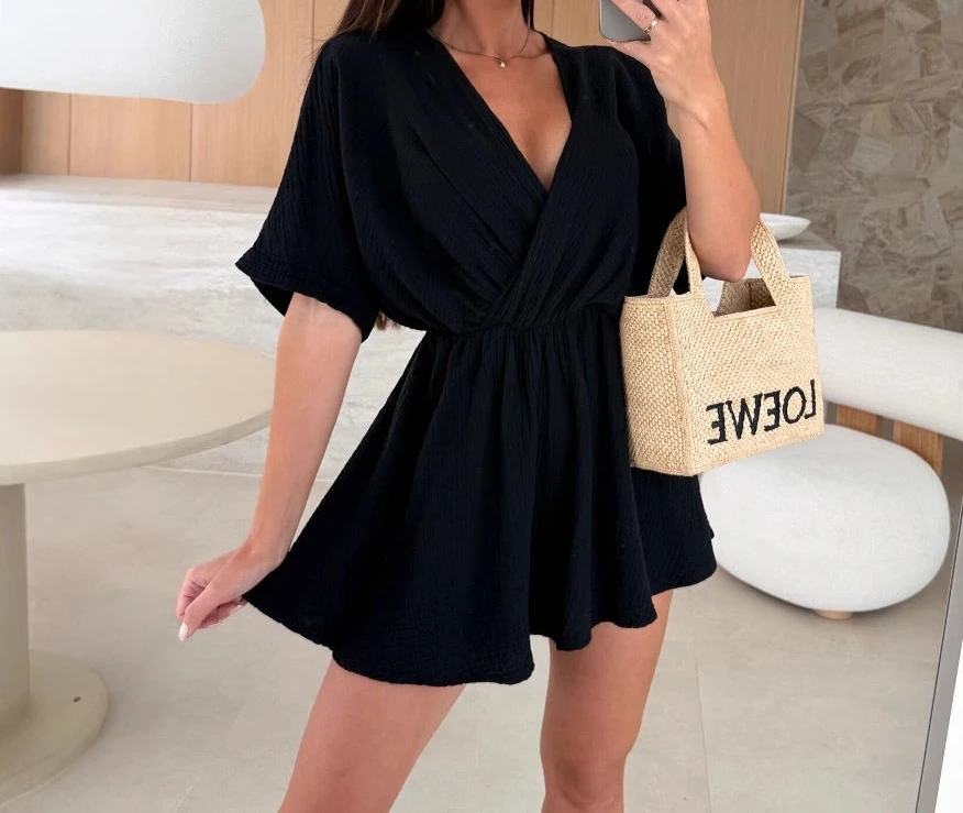 

2025 New Temperament V-neck Crossover Design Waist Casual Jumpsuit