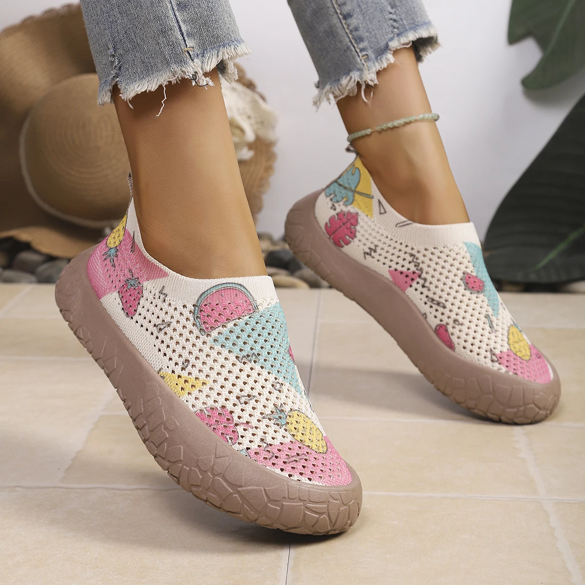 Women Tropical Pineapple Print Mesh Slip On Walking Shoes Breathable Light Non Slip Casual Sneakers Wide Outdoor Footwear