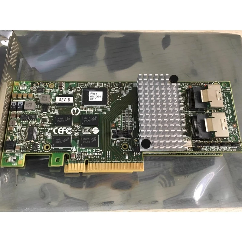 

Детали для карты массива SAS LSI 9261-8i 512 МБ кэш-памяти RAID5 Дополнительно 9260-8i