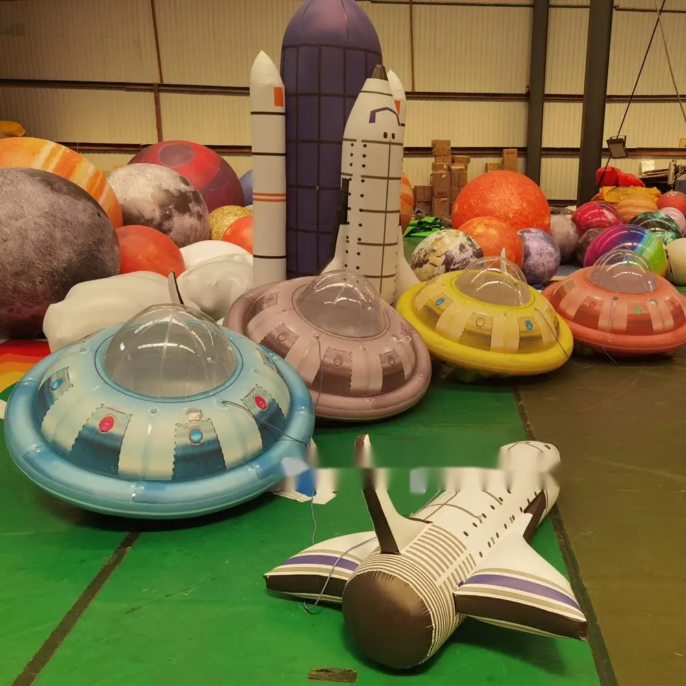 PVC Airtight Giant UFO With LED Light Flying Saucer Inflatable Spaceship For Hanging Decoration