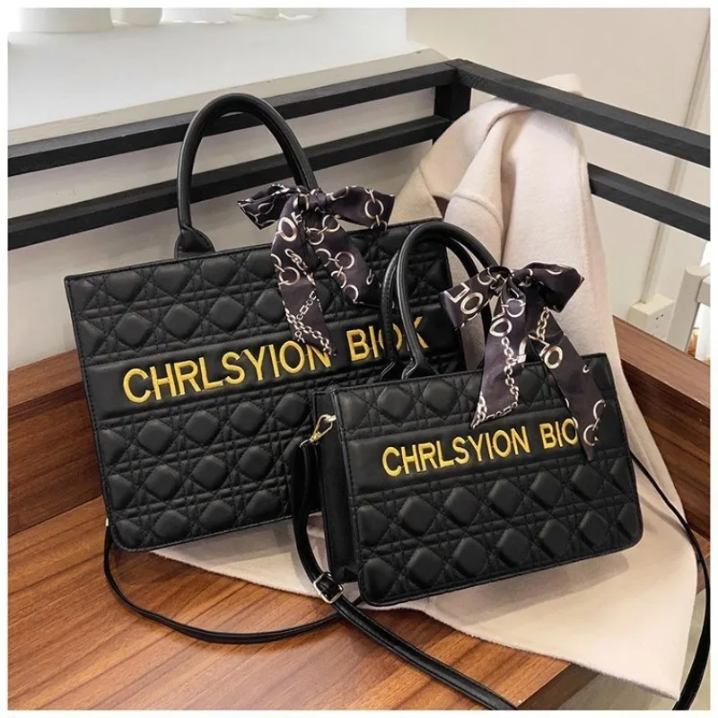 

All Weather Companion Crossbody Bag For Women Water Resistant Underarm Shoulder Bag For Reliable Performance In Rain