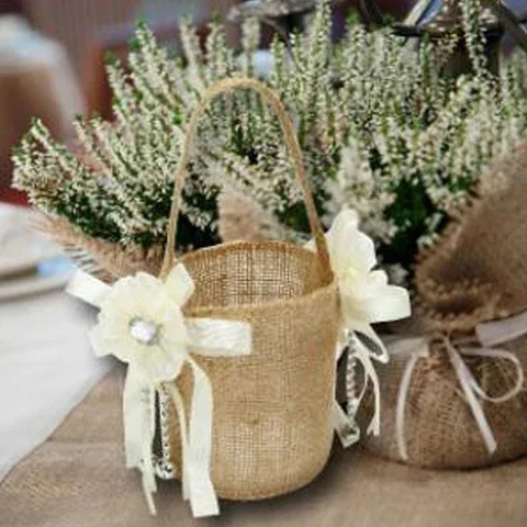 

Flower Girls Wedding Basket Linen Burlap Basket for Vintage Rustic Wedding Table Decoration Baby Shower Party Candy Gift Bag