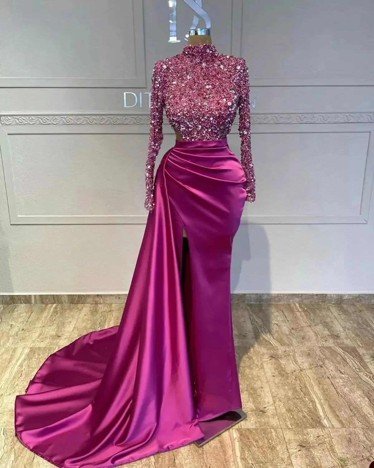 High Elegant Neck Celebrity Long Sleeves Sequined Prom Dresses for Women Sweep Floor Evening Gowns Custom Made