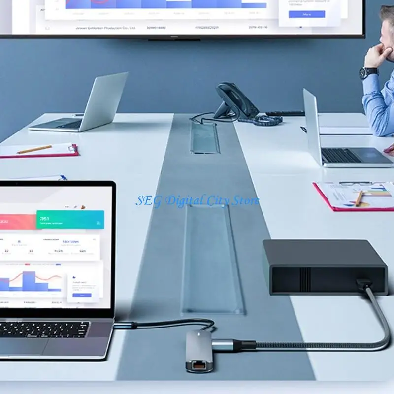 

U75B Travel Friendly USB Type C Multifunction Device 60Hz 1.4 100W Rapid Power RJ45 Connection And Card Access For Portabili