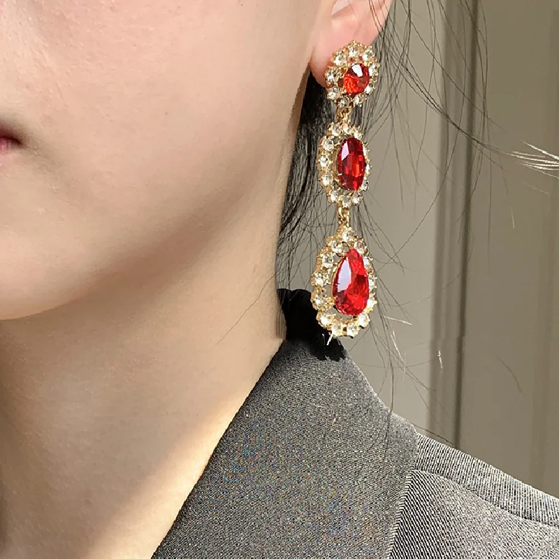 Exaggerated design of water droplets, luxurious red temperament, exaggerated earrings long earrings wine red rhinestone earrings