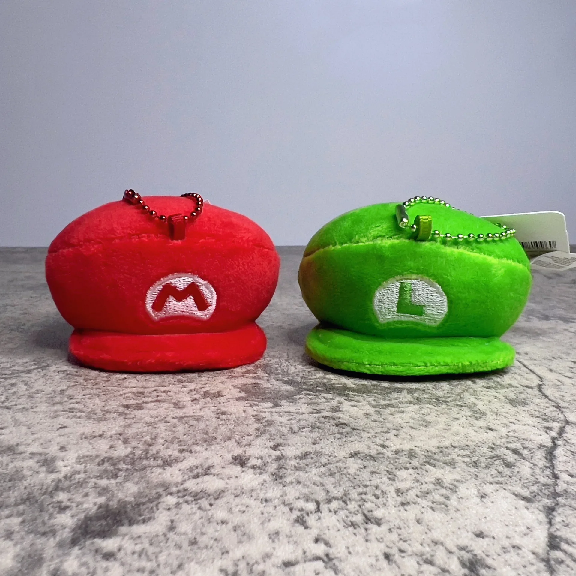 Super Mario Red Green Hat Plush Keychain Pendant Cute Cartoon Classic Game Soft Stuffed Plush Dolls Kids Birthday Small Gifts