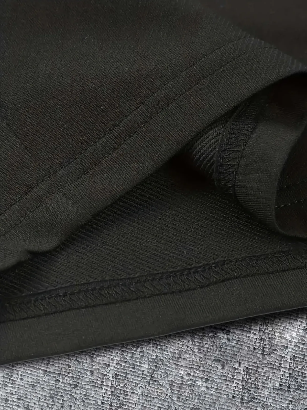 メンズ スポーツ ショーツ ブラックはランニング トレーニング アウトドア スポーツウェア フィットネス ショーツ ランニング用品 スポーツ デザインに適しています。