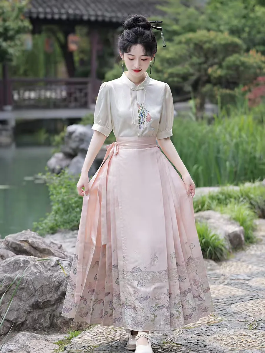 

Chinese Hanfu skirt, Tang style horse face skirt, heavy embroidery, daily traditional Chinese clothing skirt