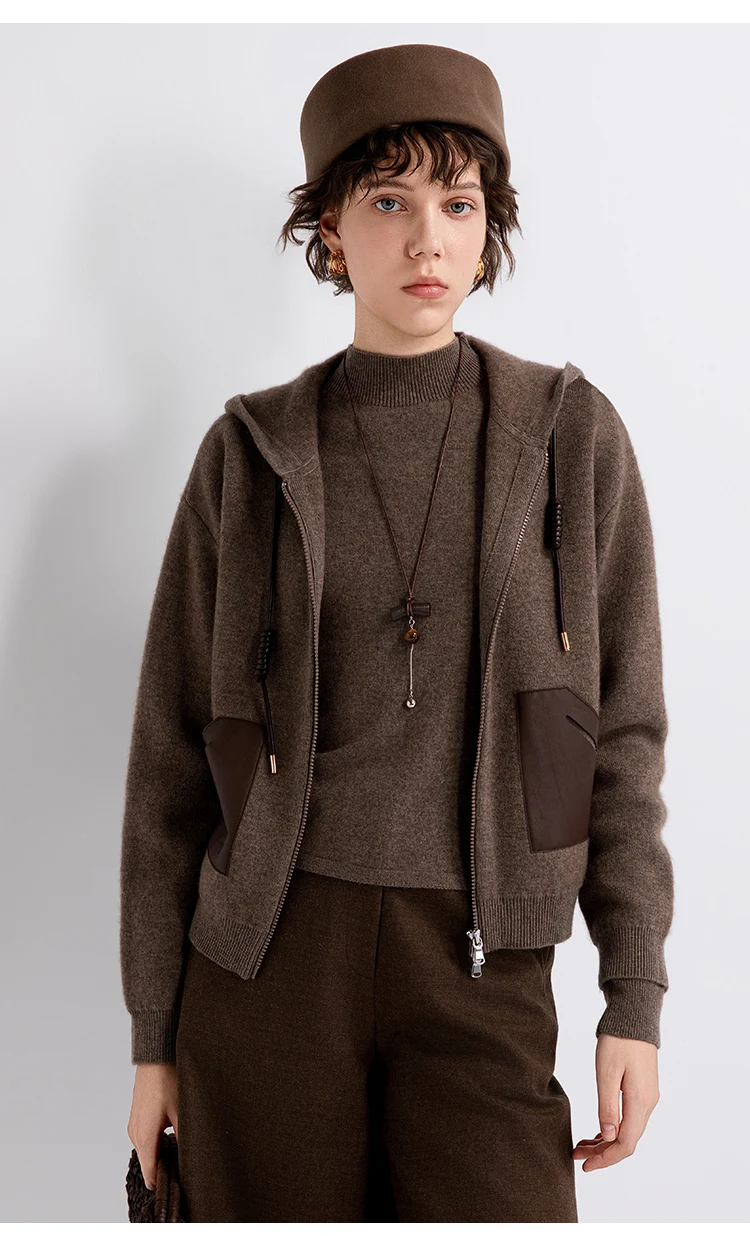 TY862141 Damen Kapuzen-Reißverschluss-Strickjacke aus Wolle-Kaschmir-Mischung, 100% Schafsleder, Tasche, Kordelzug, gerippte Manschette, LP Old Money – Detail 5