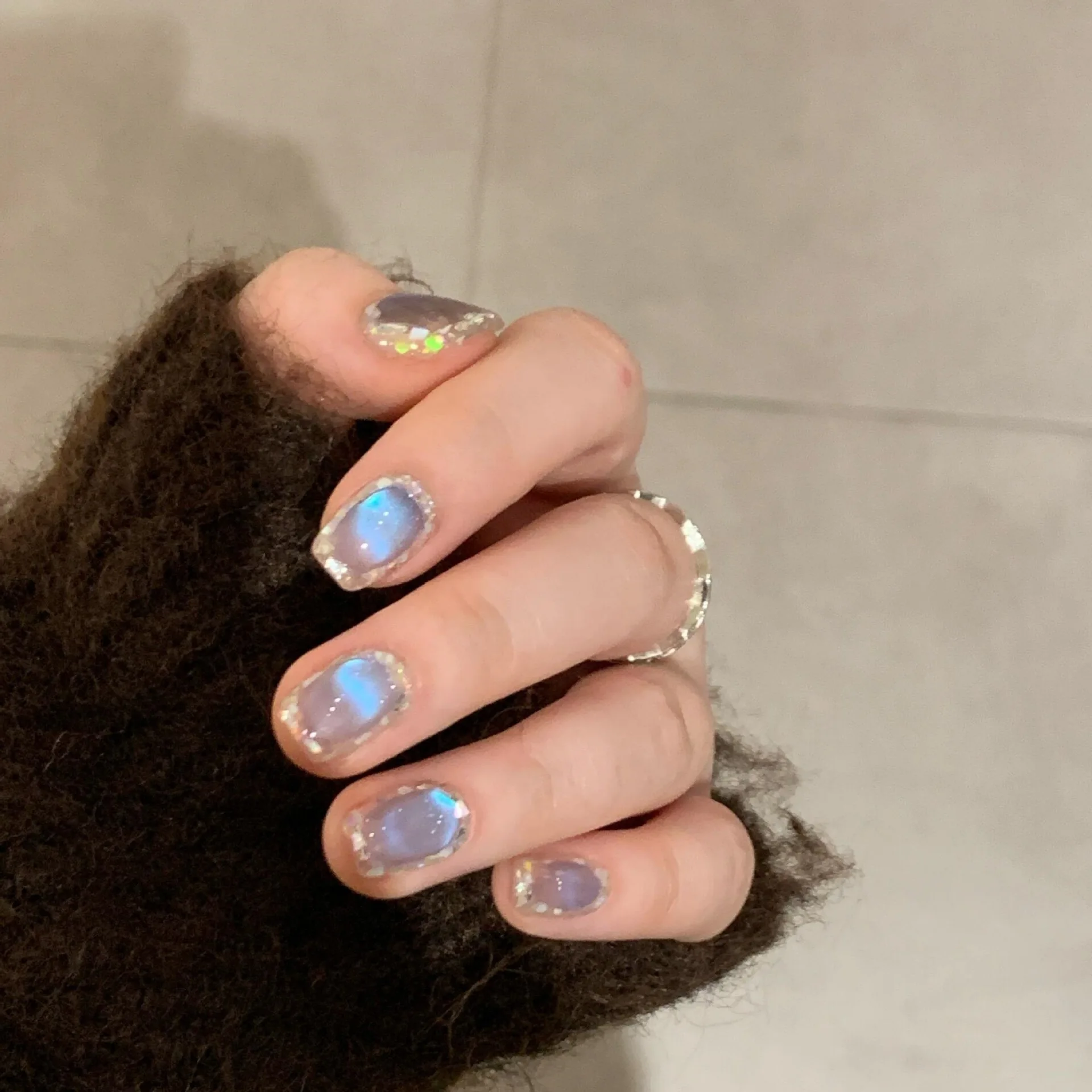 

10pcs/set Blue Translucent Cat's Eye Short Pure Handmade Wear Nails Summer Beans Nail Art Patches Fake Nails for Women and Girls
