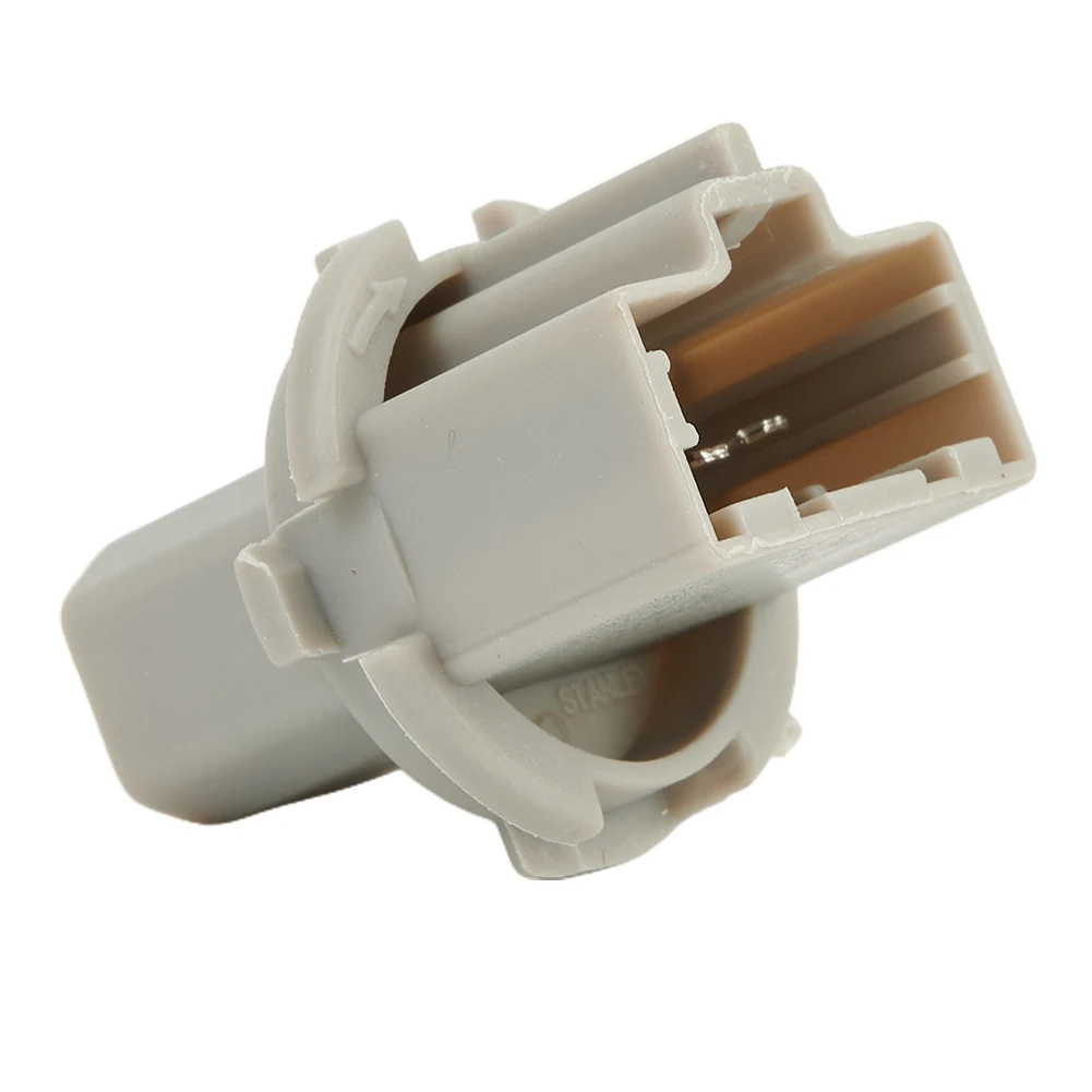 

Rear Brake Light Bulb Socket G14S-51-3E7 for Mazda 3 2004-2013 CX-5 2013-2016 Direct Replacement OEM Quality Auto Lighting Part