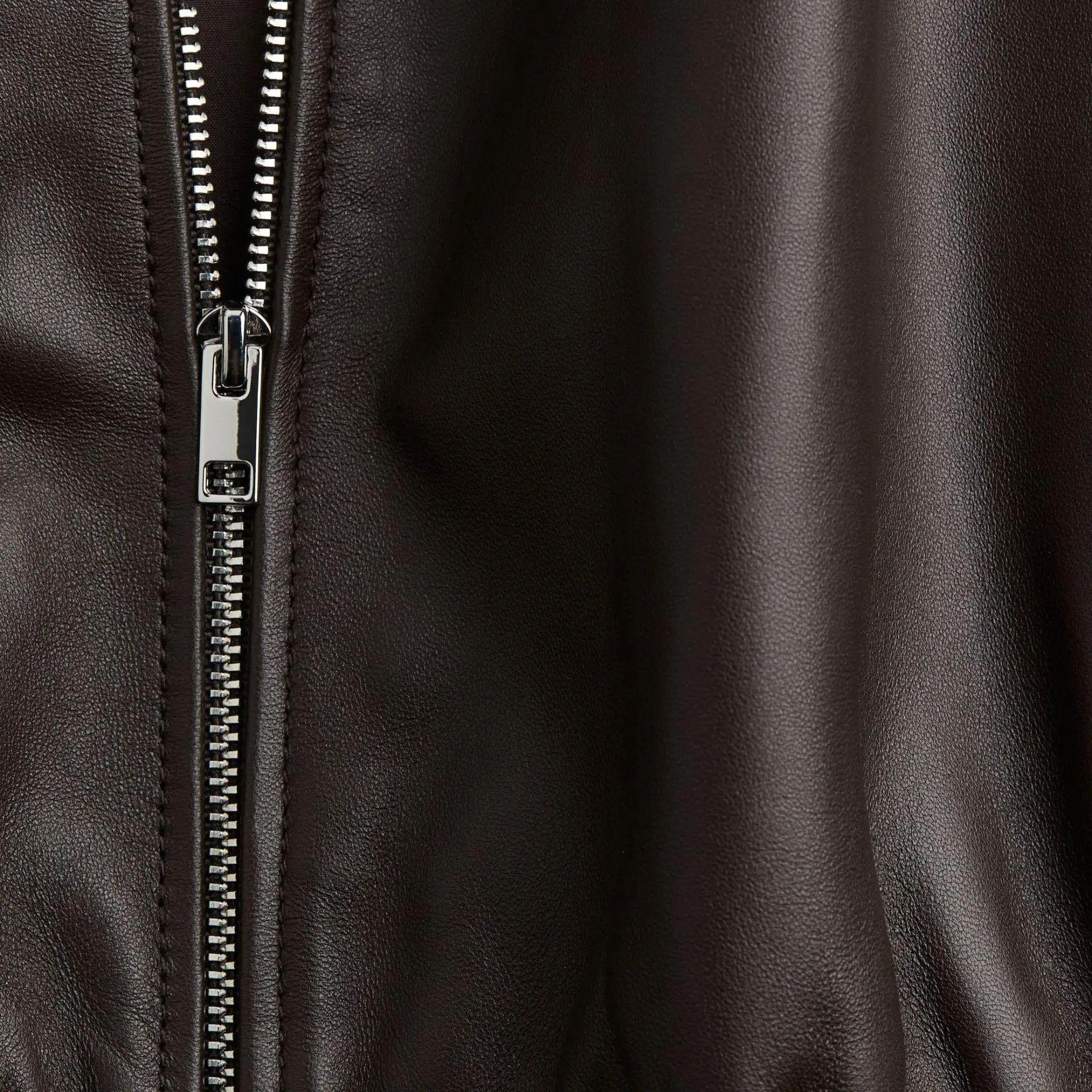 Chaqueta Casual Retro Americana para Mujer, Chaqueta de Piloto de Manga Larga, Sensación Premium, Estilo Informal, Corte Holgado, Color Puro, Cuero PU