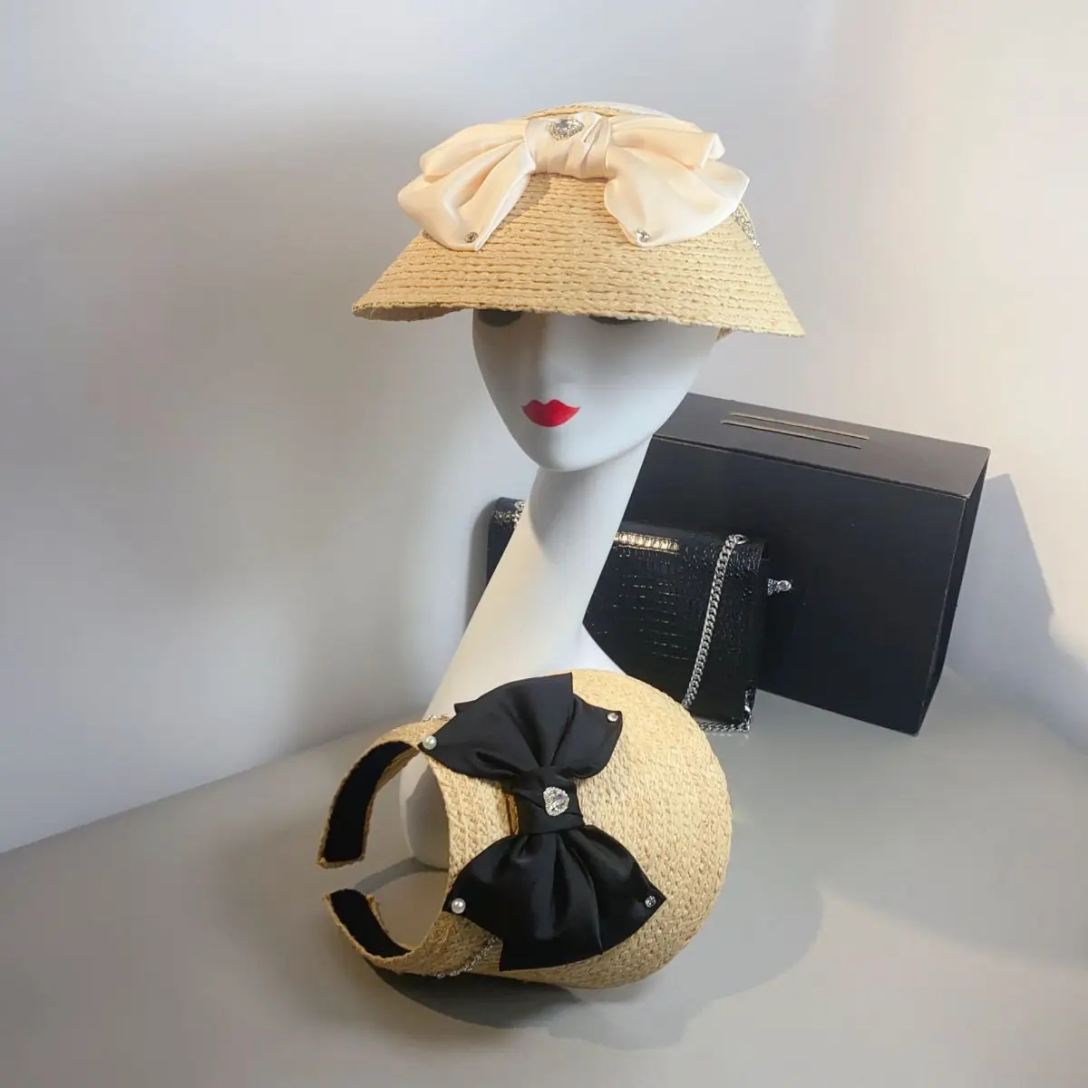 Summer New Heavy Handmade Flash Diamond Bow Lafite Grass Hat Fashionable Empty Top Hat Sunshade and Sunscreen Hat for Women