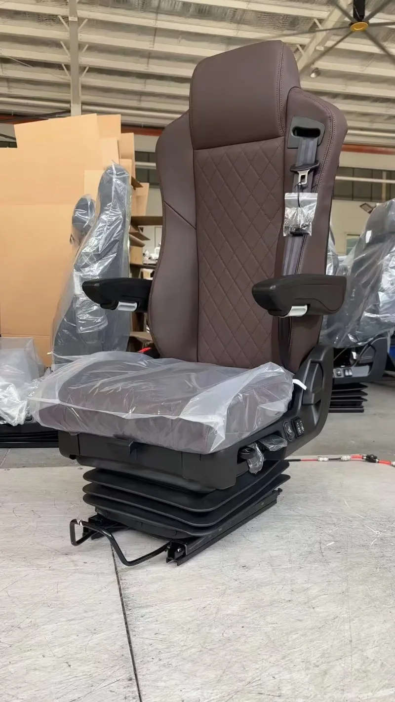 Picture 4: Heavy-Duty Truck Driver's Seat with Air Suspension Ventilation Heating Adjustable Backrest Comfortable Durable New Condition
