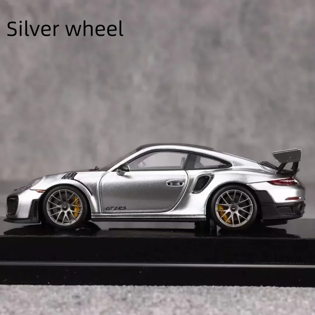 DMH 1/64　ポルシェ 911(991) GT2 RS 1:64 Aircooled x DMH co-signed the new custom 911 GT2 RS resin