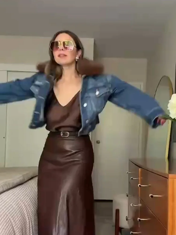 

HH Women Winter Fashion Short Flap Faux Fur Effect Denim Coat Female Temperament Single-Breasted High Street Casual Jacket Mujer