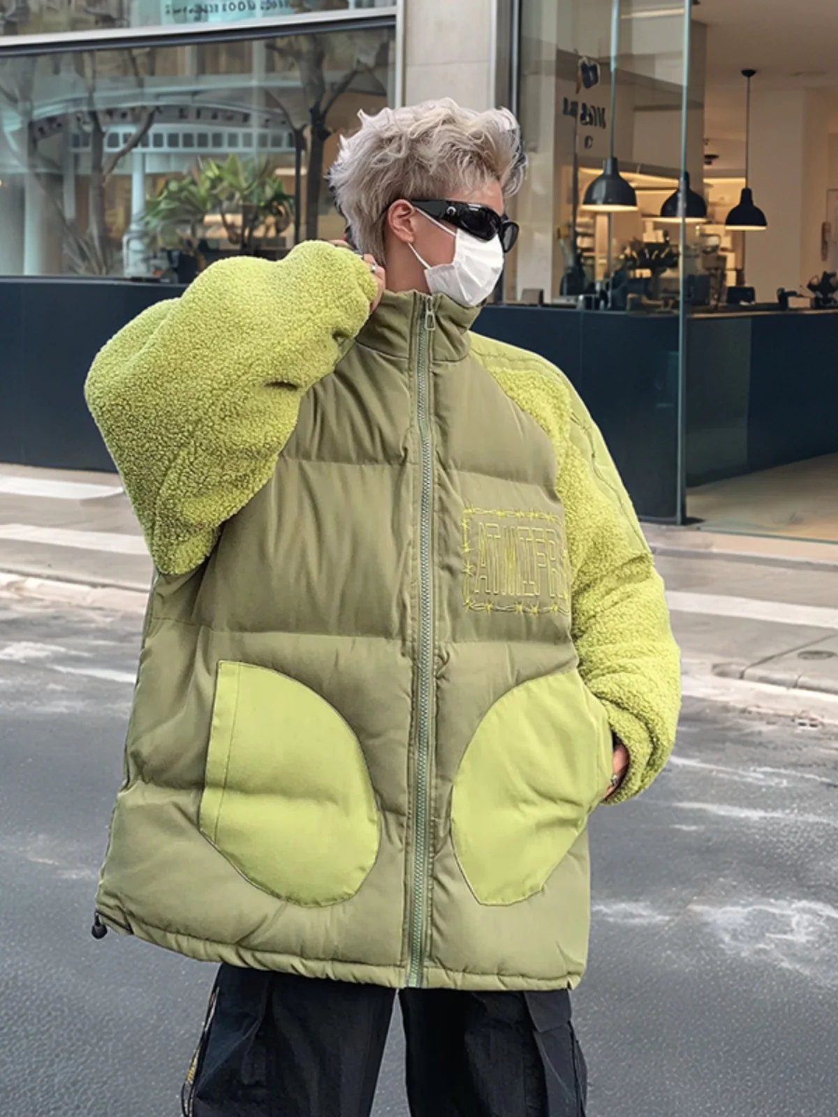 

Зимняя утепленная хлопковая куртка для мужчин в корейском стиле, модная куртка в гонконгском дизайнерском стиле с большими карманами, свободное хлопковое пальто