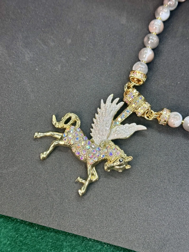 KF Europe and the United States Fashion Trend Sweet Fresh Handmade Beaded Shiny Rhinestone Pegasus Pendant Necklace