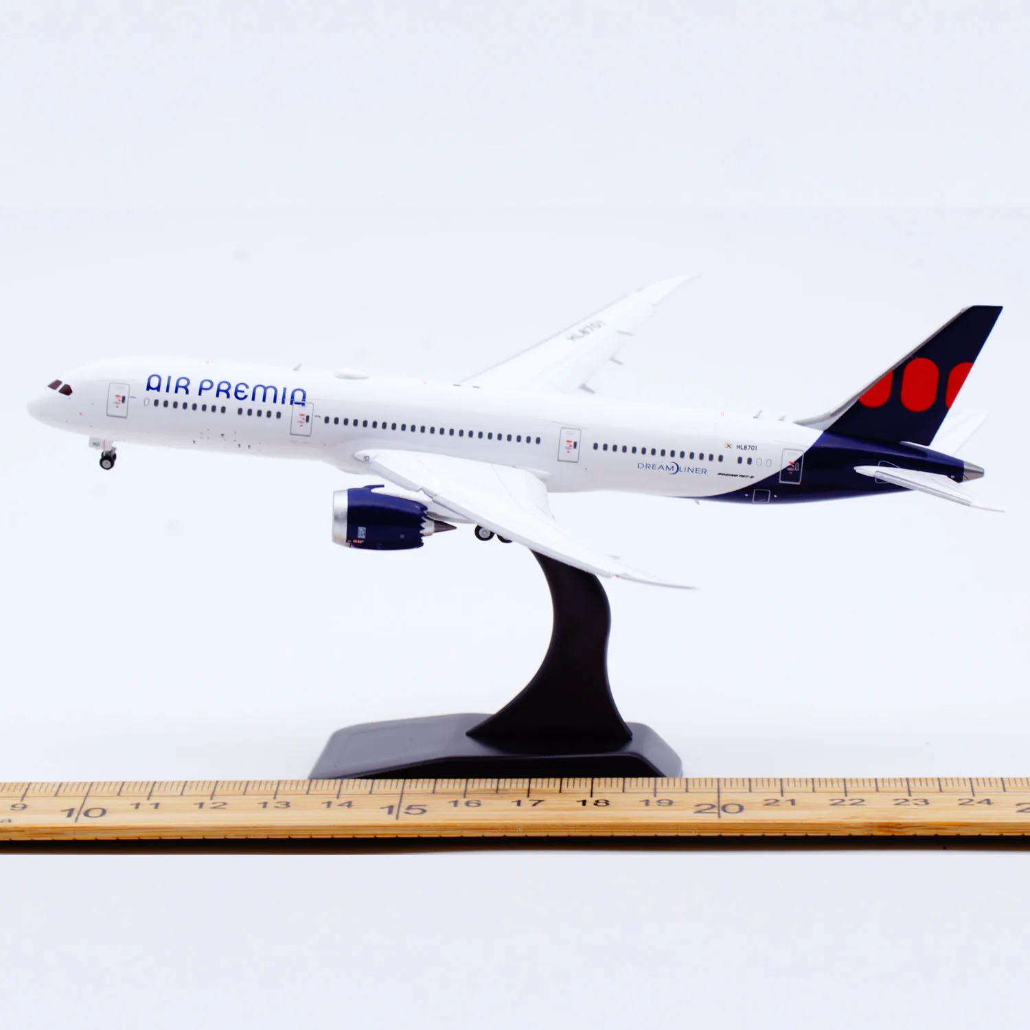 

SA4085A Коллекционный самолет из сплава в подарок JC Wings 1:400 Air Premia Boeing B787-9 Литая под давлением модель самолета HL8701 с клапанами вниз