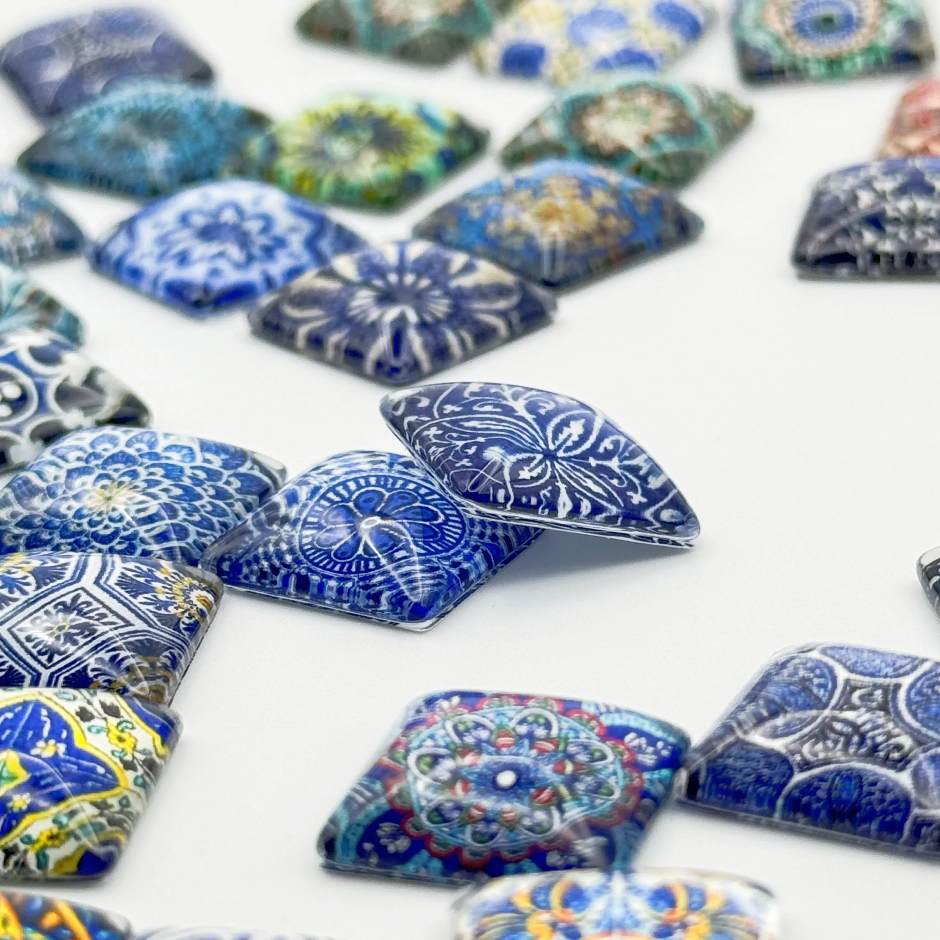 20PCS Blue and White Porcelain Square Convex Crystal Glass Mosaic Stones DIY Handmade Creative Decoration Accessories Stickers ﻿