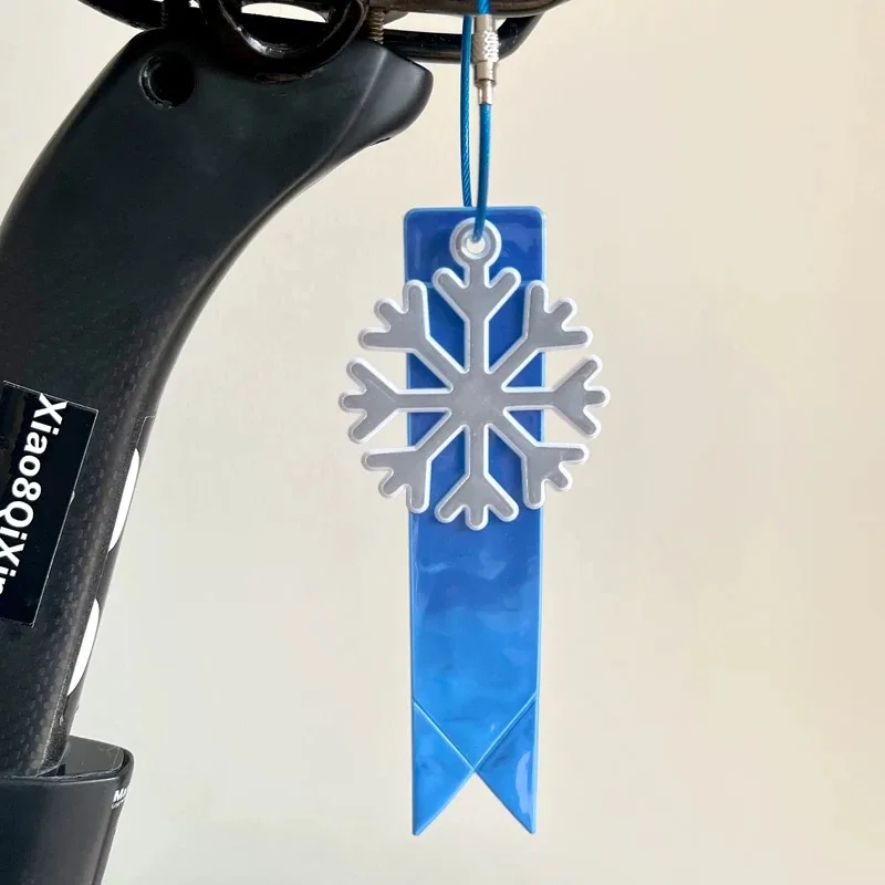 

Safe Reflective Keychain for Bike Bag Backpack Pendant Strip Ornaments Reflectors Adult Children Night Riding Safety Accessories