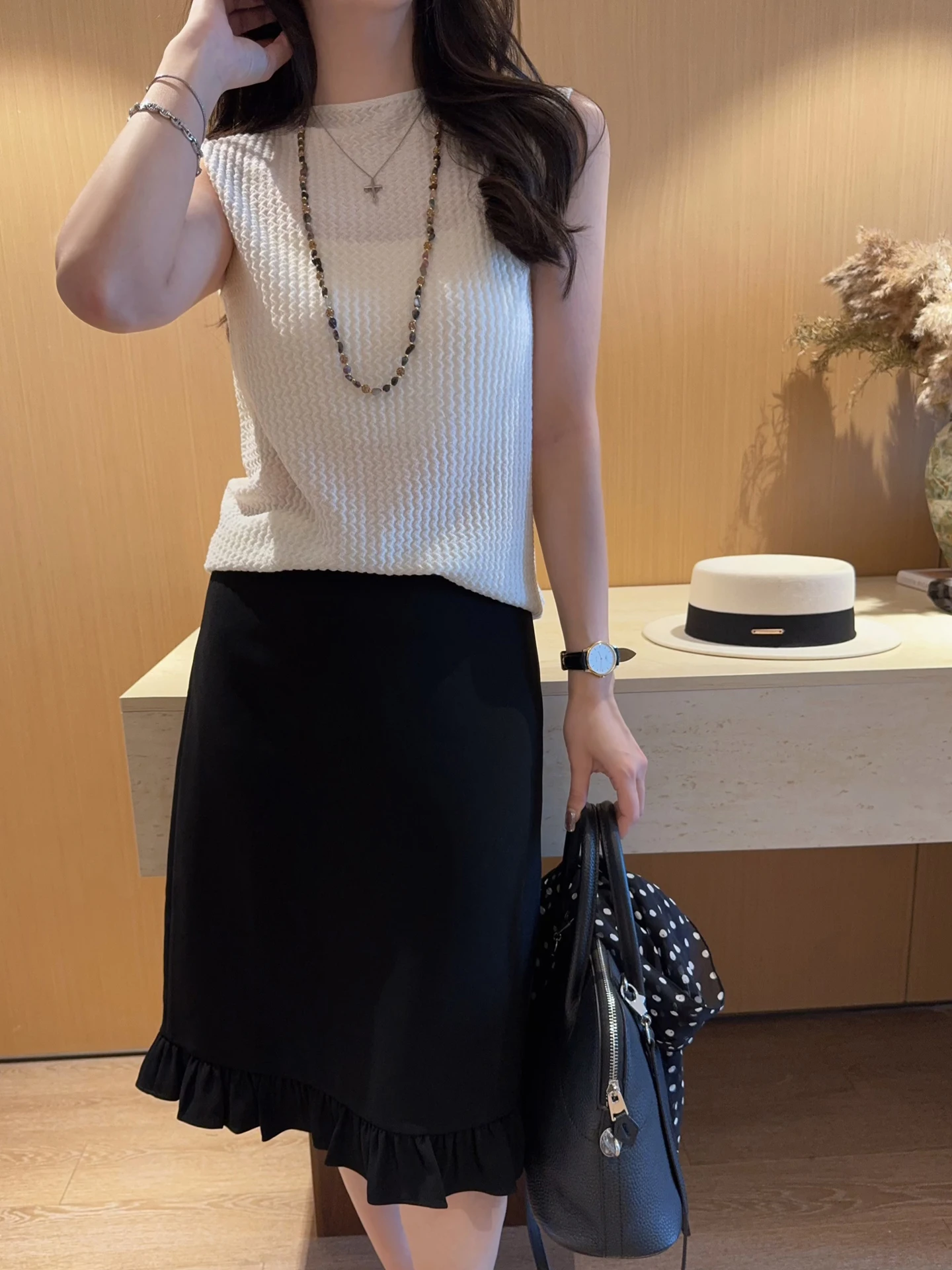

Elegant Slimming High Waist Short Skirt with Wooden Acetate Fiber Commute Friendly Spring Summer Women's Fashion