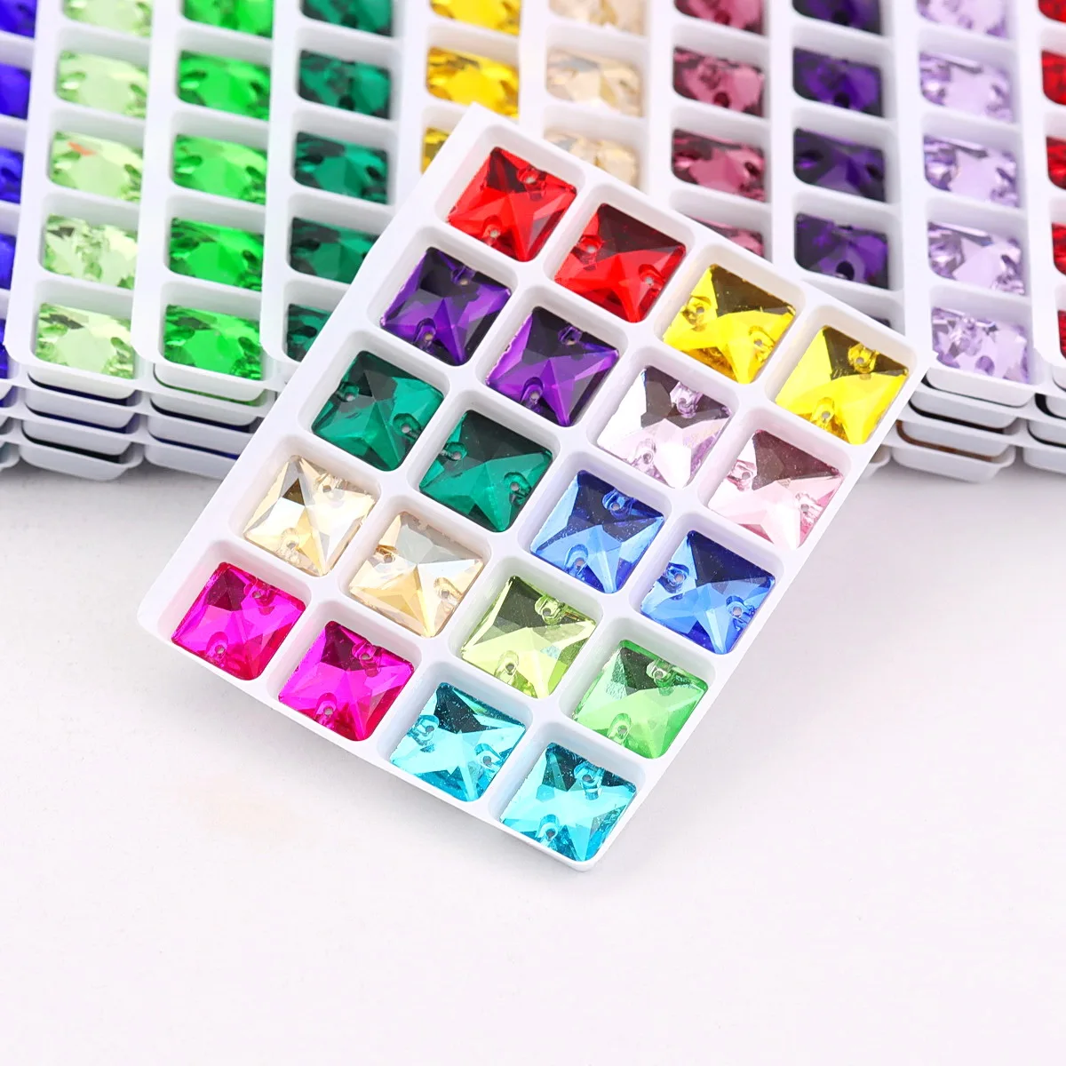 Quadratische Form, 8mm, 10mm, 12mm, 14mm, 16mm, 22mm, mehrfarbige, flache Glas-Kristall-Aufnähperlen, für Kleidung, Schuhe, Taschen, DIY. – Detail 3